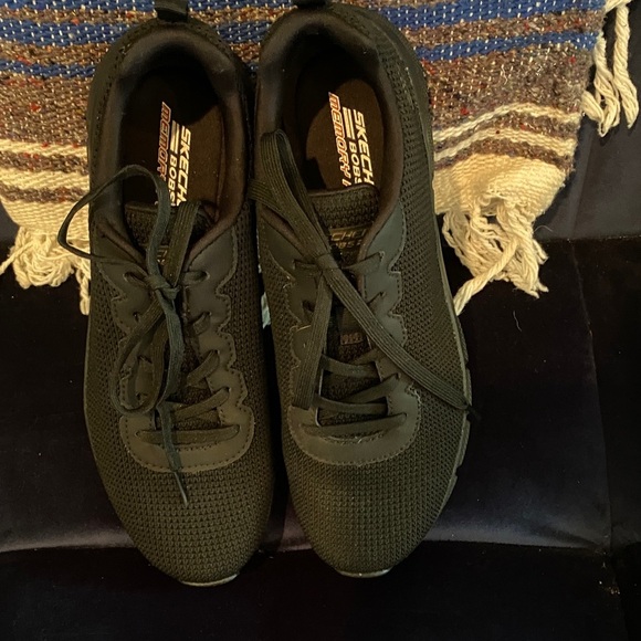 Skechers Bobs Women’s 9 Black Mesh Sneakers - Picture 1 of 8